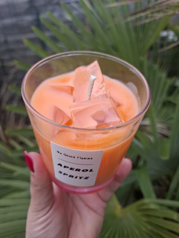 2026/03/1000031747-scaled.jpg Bougie Aperol Spritz